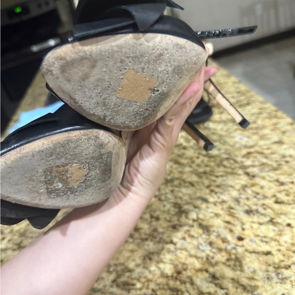 Shiny Calfskin Bow Sandals 7 - Picture 3 of 3